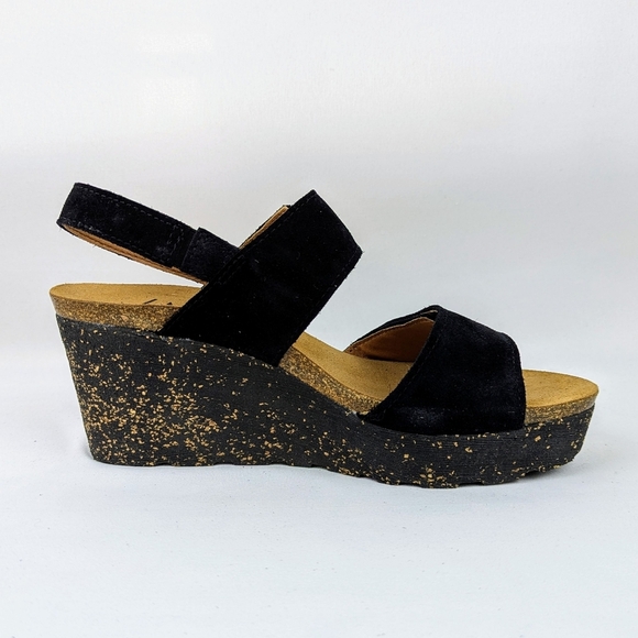 OTBT Peasant Wedge Platform Slingback Sandal Suede Leather Black 9.5M NIB - Picture 3 of 16